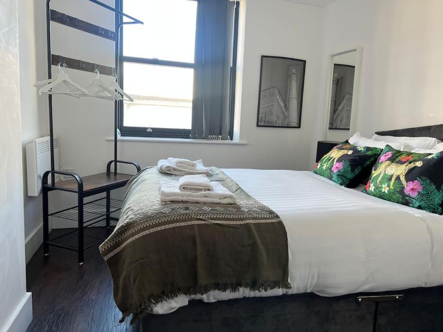 Mathew Street 1 Bed Apt Sleeps 6 Liverpool Ngoại thất bức ảnh