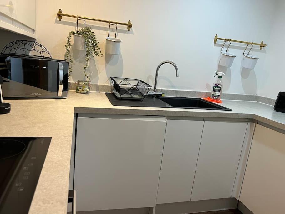 Mathew Street 1 Bed Apt Sleeps 6 Liverpool Ngoại thất bức ảnh